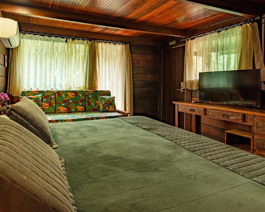 Grajagan Surf Resort Ilha do Mel Δωμάτιο φωτογραφία