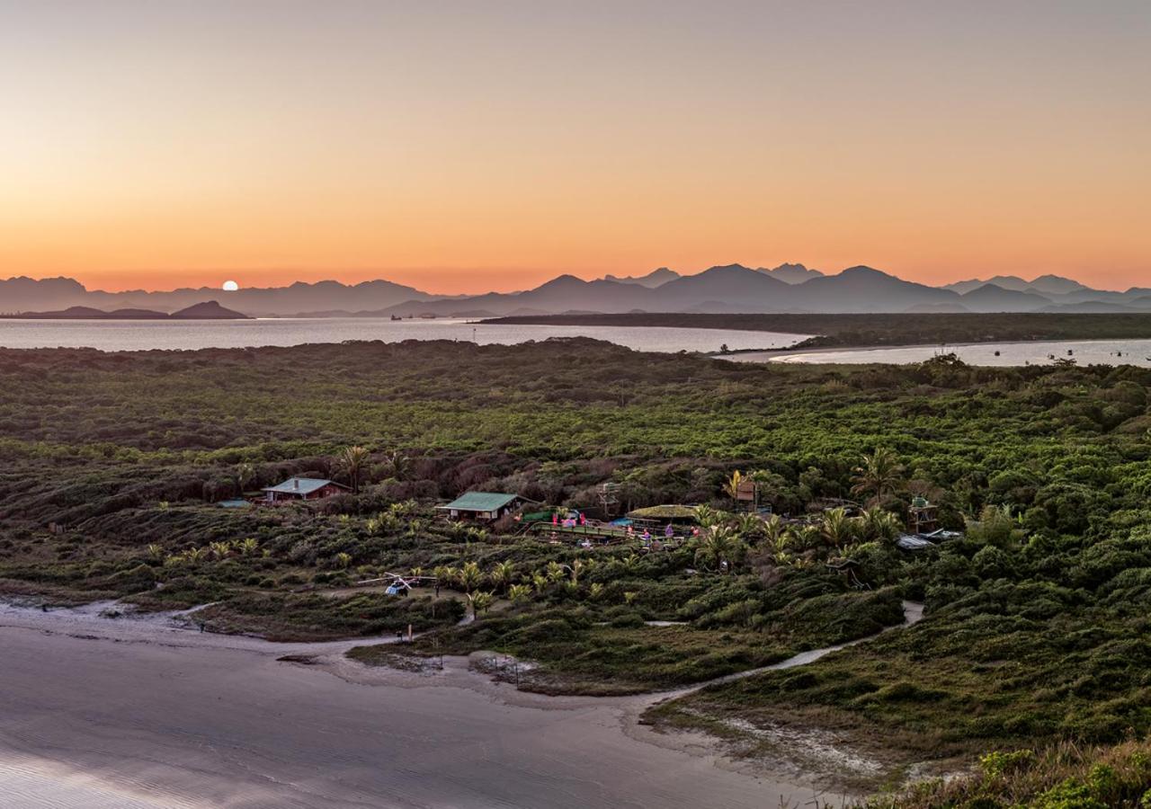 Grajagan Surf Resort Ilha do Mel Εξωτερικό φωτογραφία
