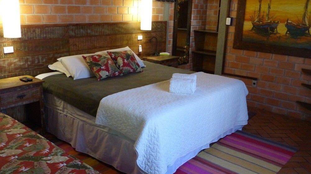 Grajagan Surf Resort Ilha do Mel Εξωτερικό φωτογραφία