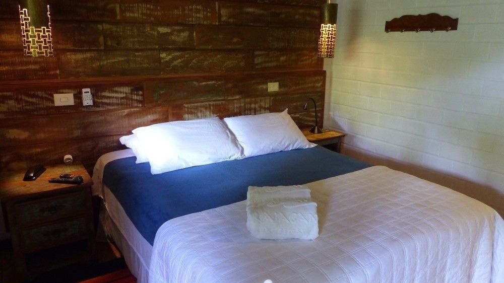 Grajagan Surf Resort Ilha do Mel Εξωτερικό φωτογραφία