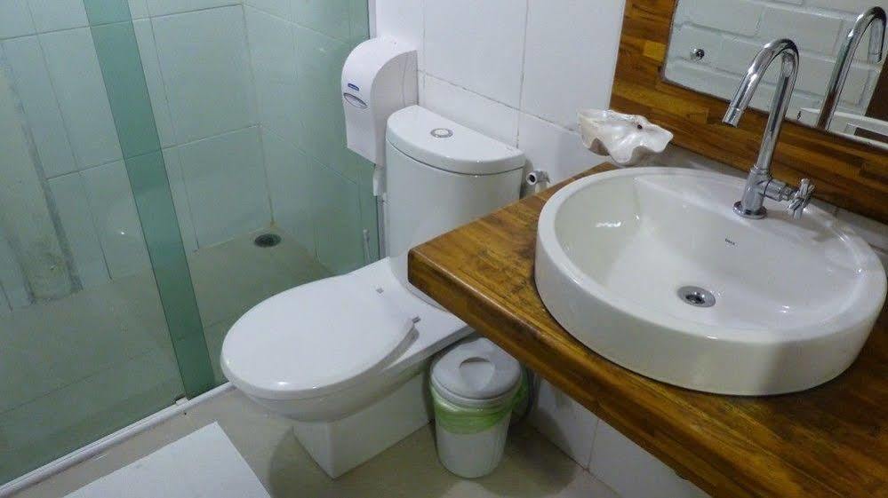 Grajagan Surf Resort Ilha do Mel Εξωτερικό φωτογραφία